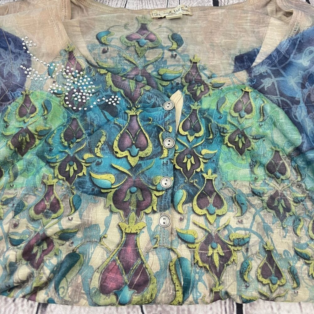 Live And Let Live Womens 1X Multicolor Embellished Top With Paisley Design - Picture 3 of 6